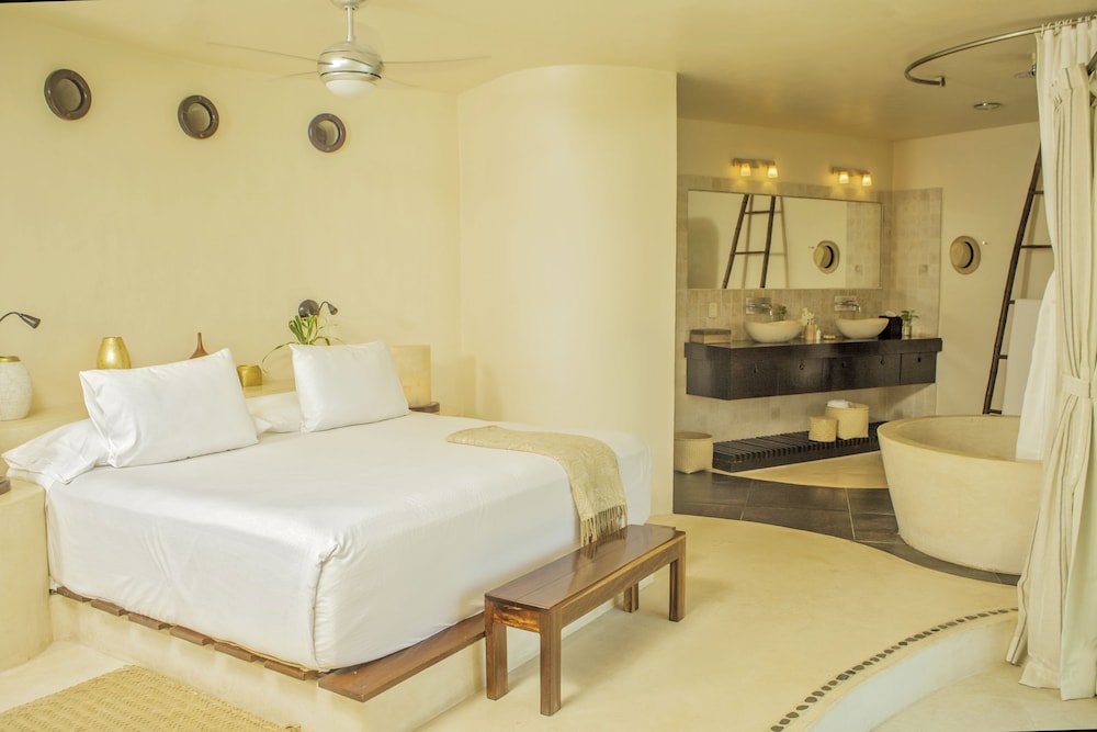 Mezzanine by La Zebra, an SLH Hotel 7/50
