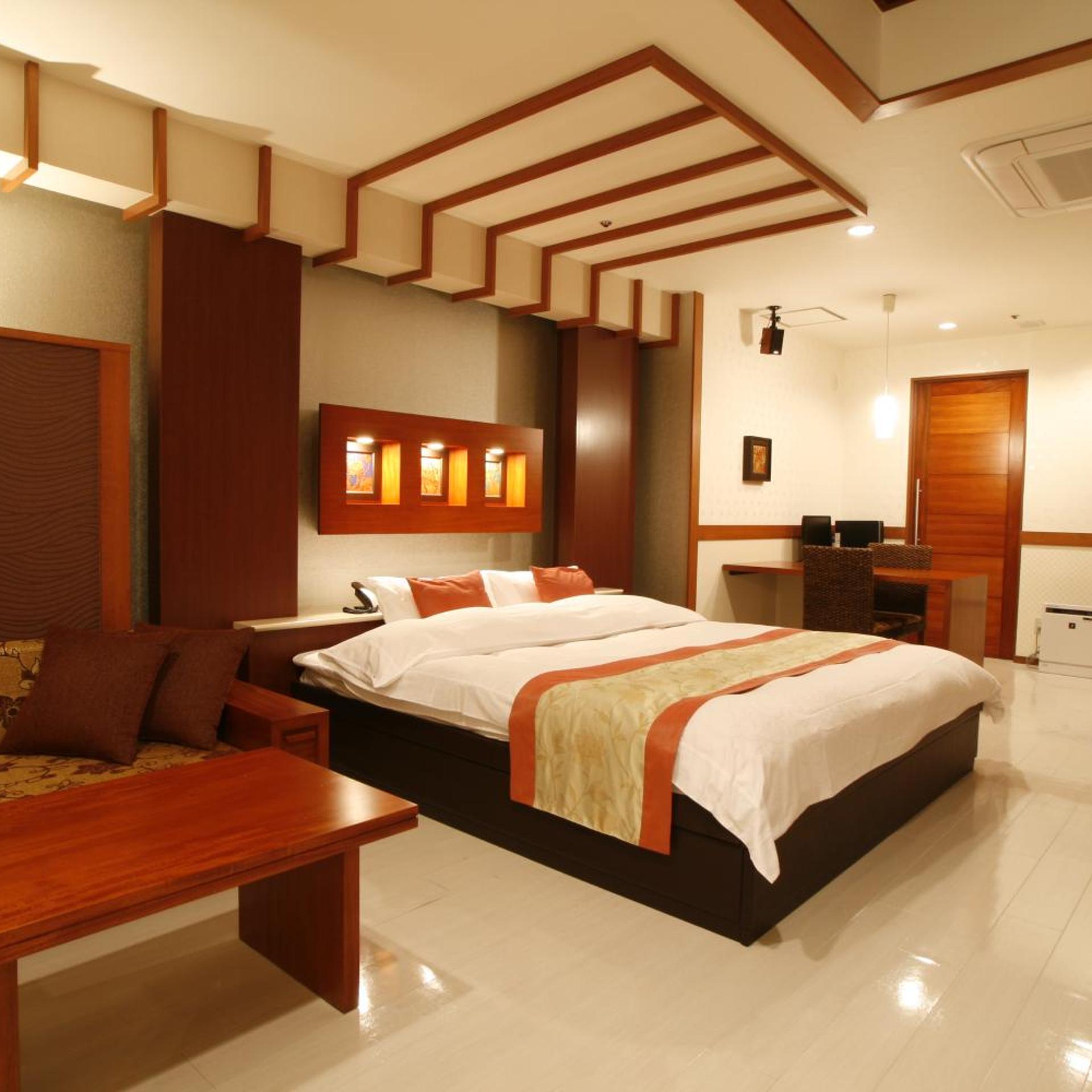 Deluxe, Double Bed