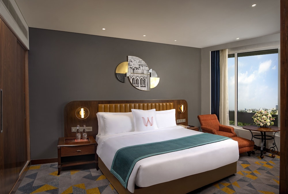 EXECUTIVE, SUITE, QUEEN BED, CITY VIEW