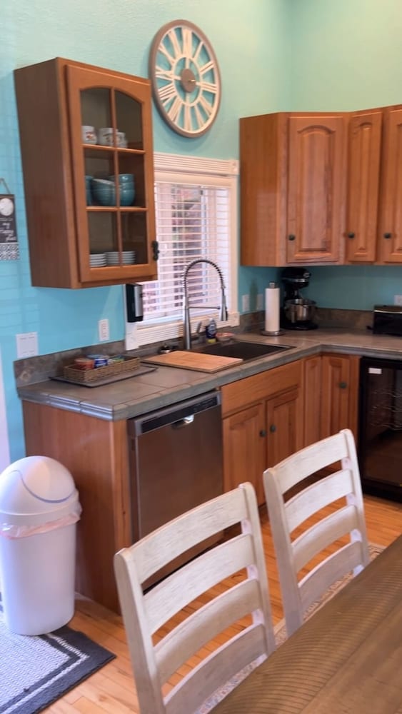 The Collins Inn And Seaside Cottages - Adults Only 8/77
