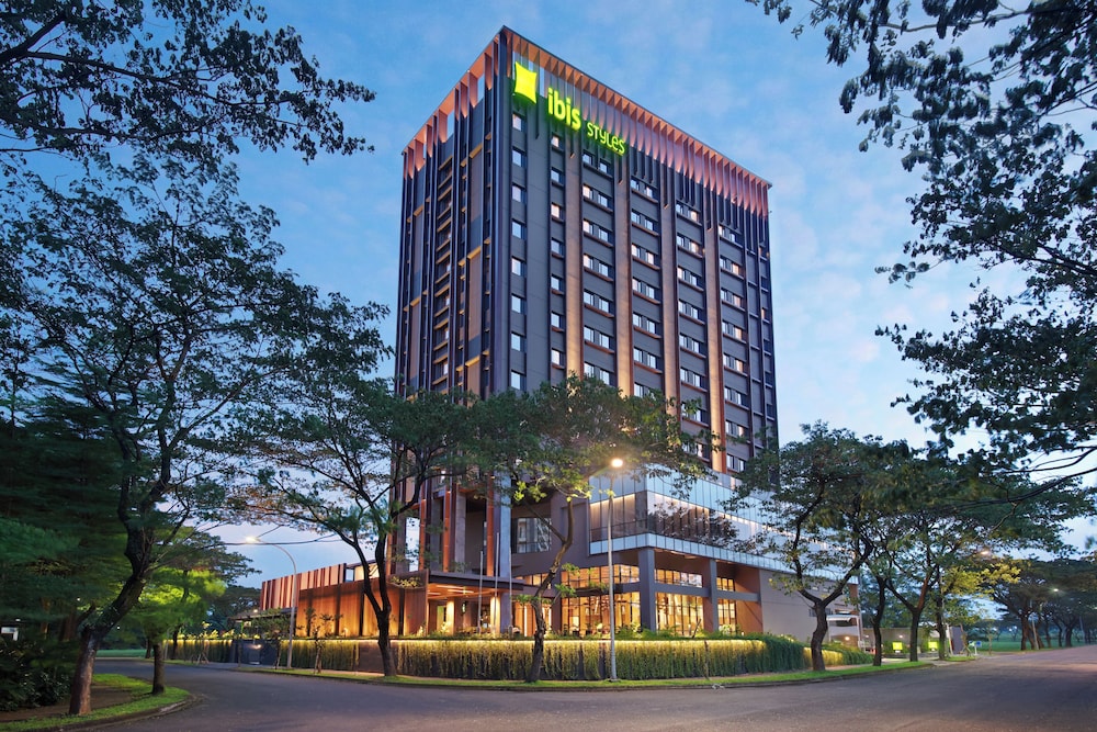 ibis Styles Serpong BSD City 2/49