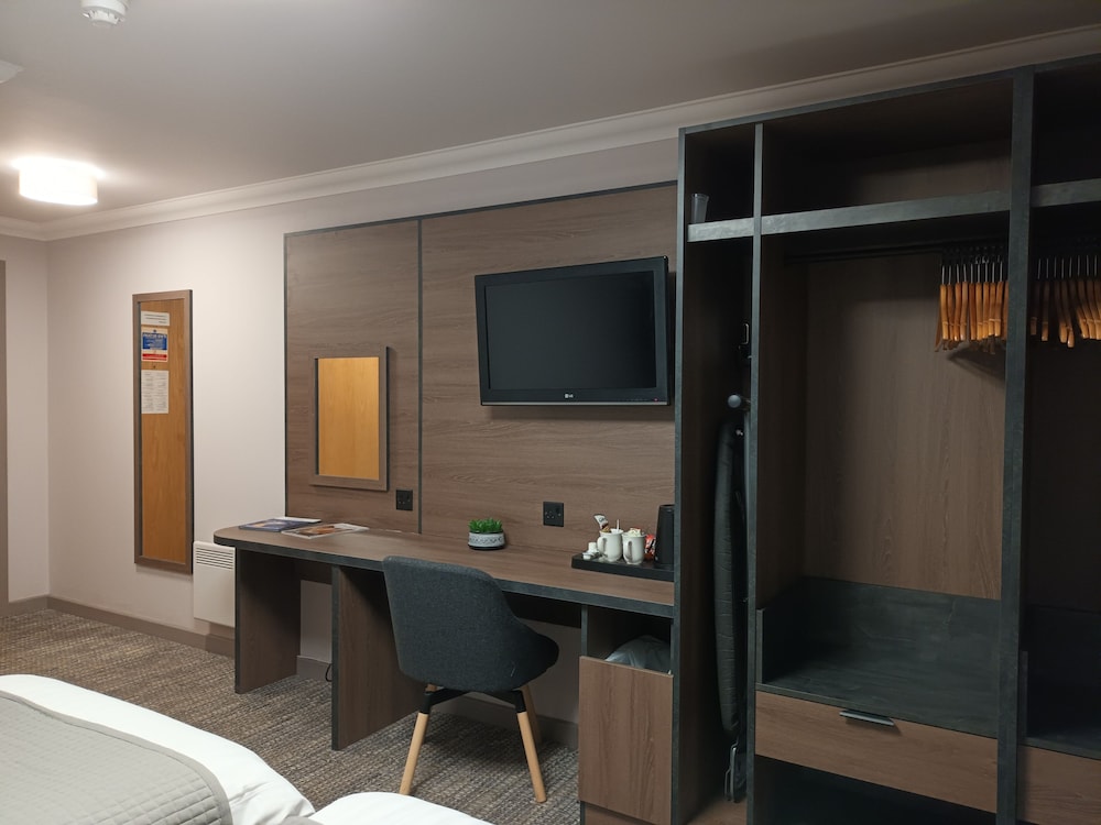 The Corn Mill Lodge Hotel 43/56