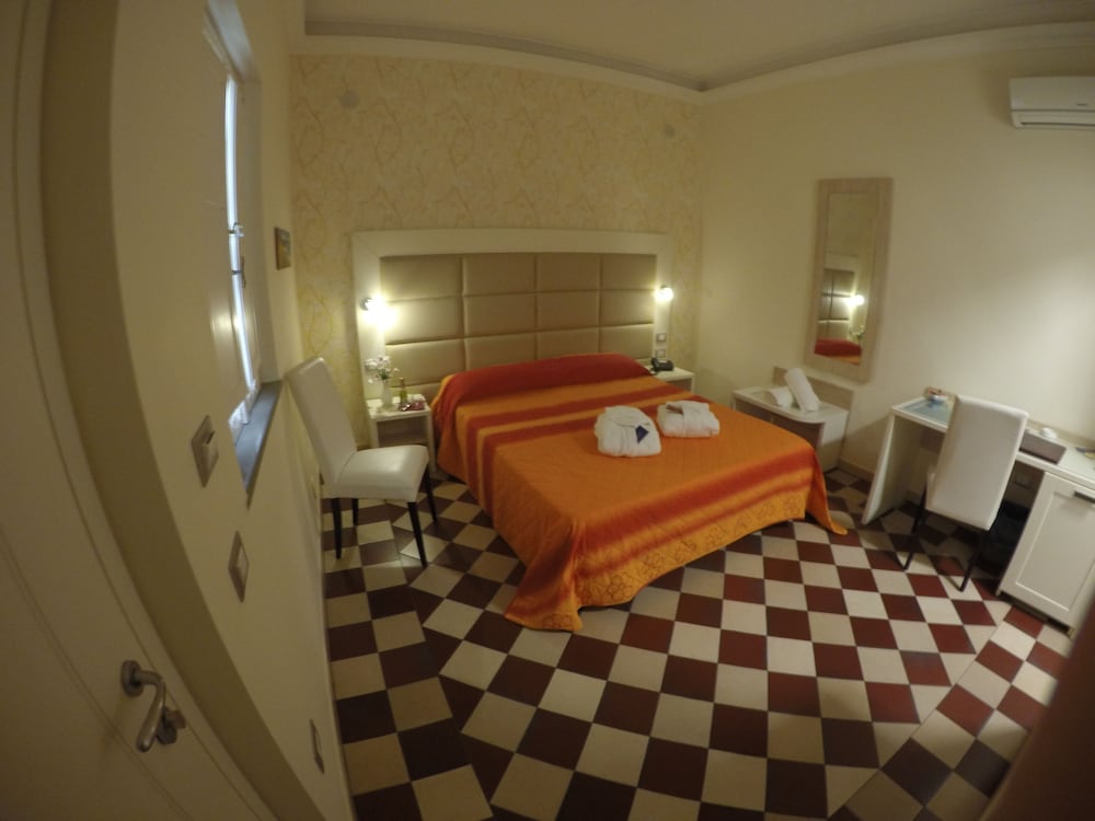 Villa Italia Bed And Breakfast 9/49
