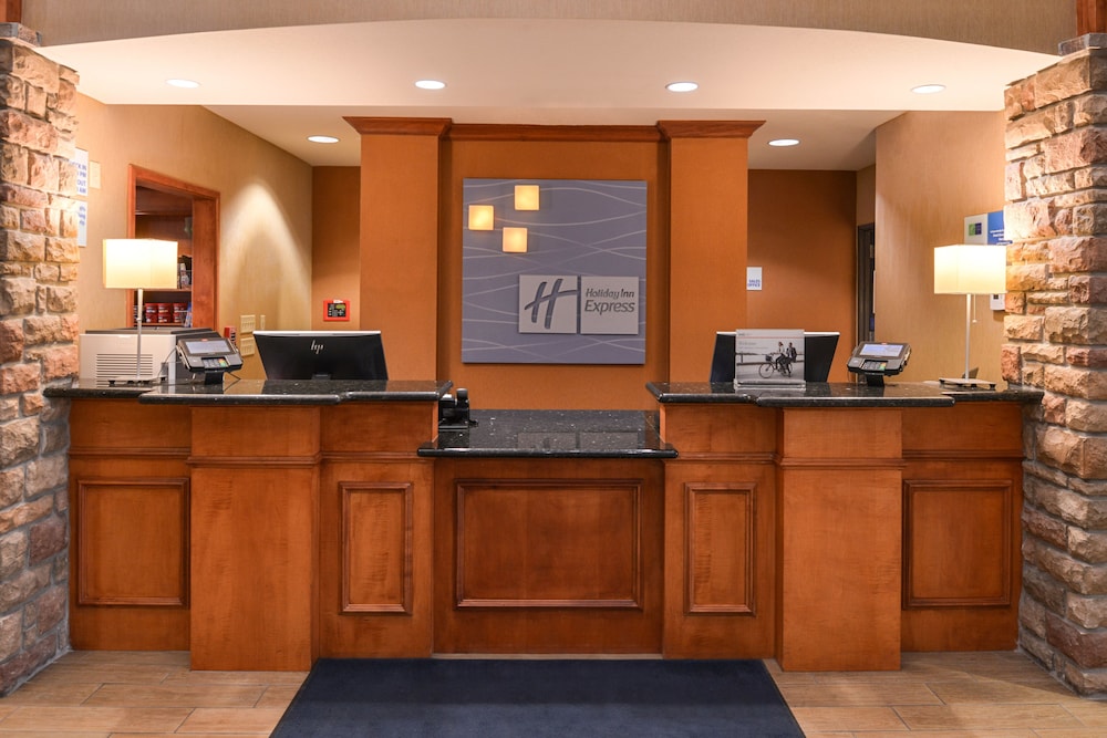 Holiday Inn Express & Suites Nampa - Idaho Center 7/78