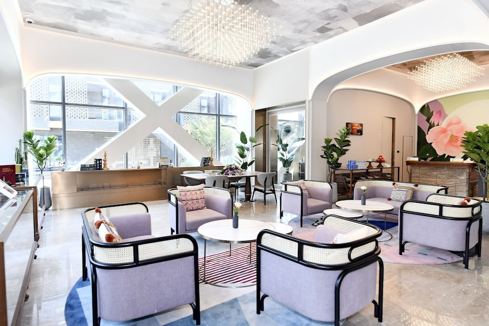 Mercure Xichang Qionghai Wetland 23/32
