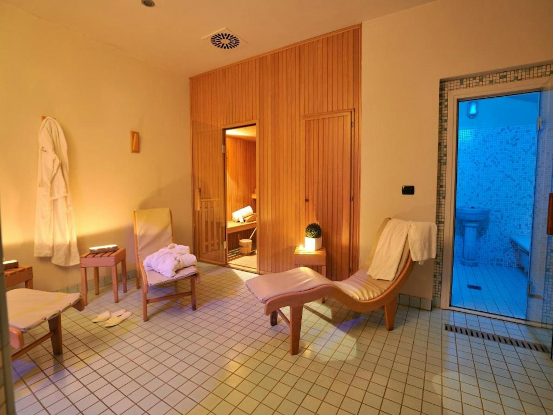 Perugia Plaza 36/54