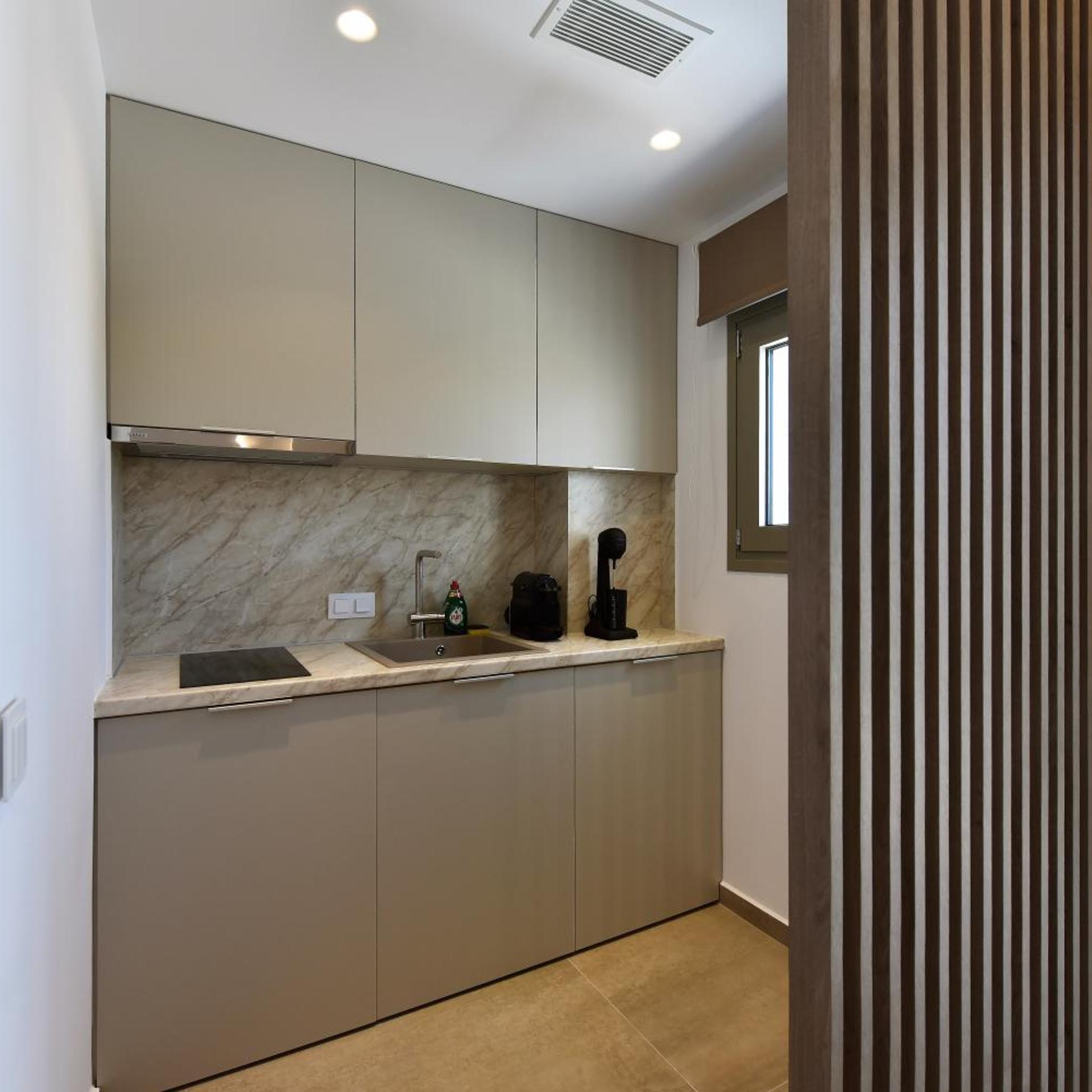 Anais Milos Suites 4/60