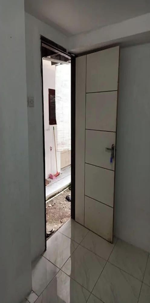 Kost 48 Surabaya 41/46