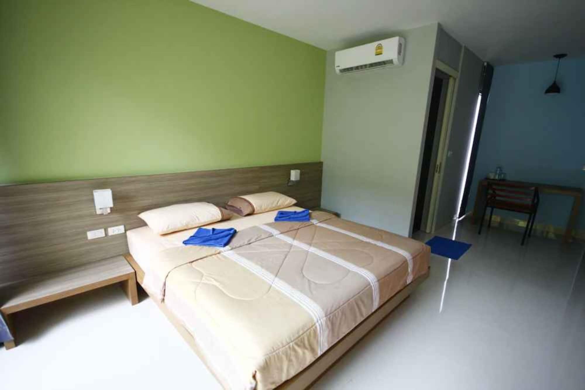 STANDARD, DOUBLE BED