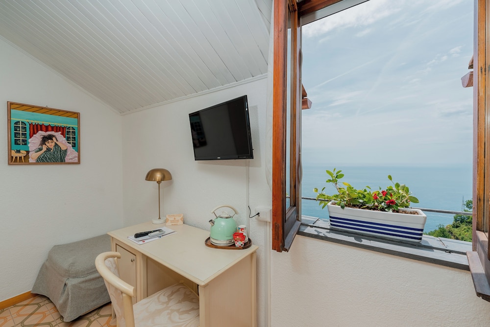 HOTEL BACCO 32/50