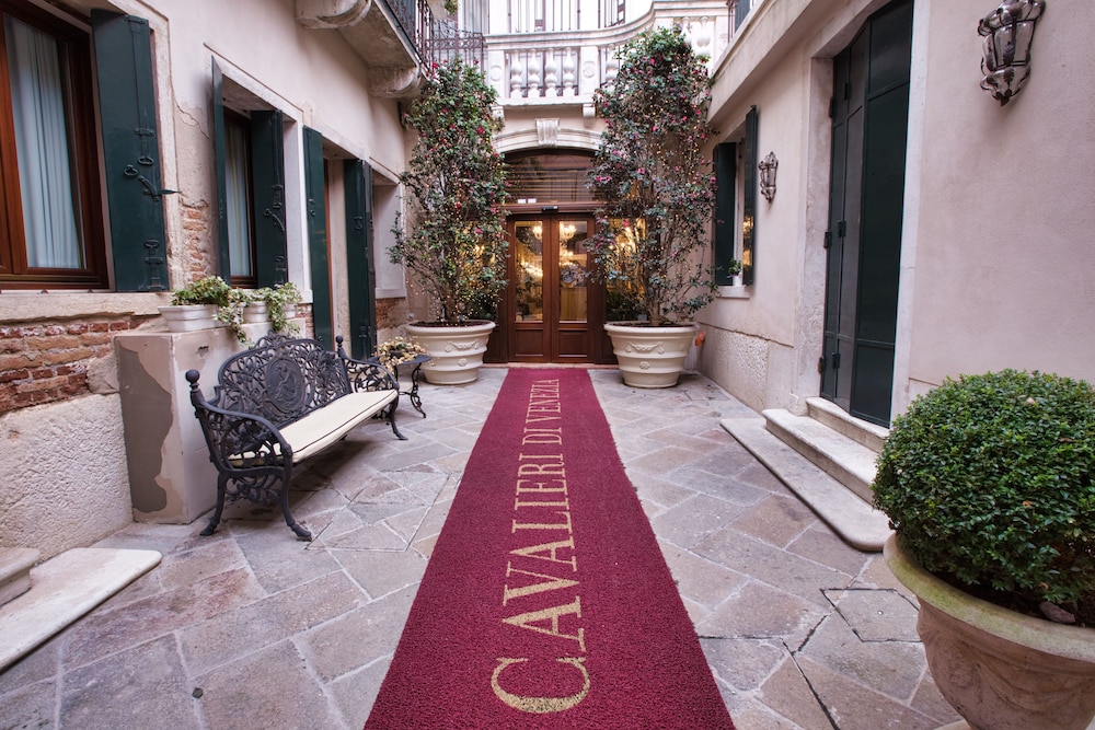 Hotel Ai Cavalieri Di Venezia 57/77