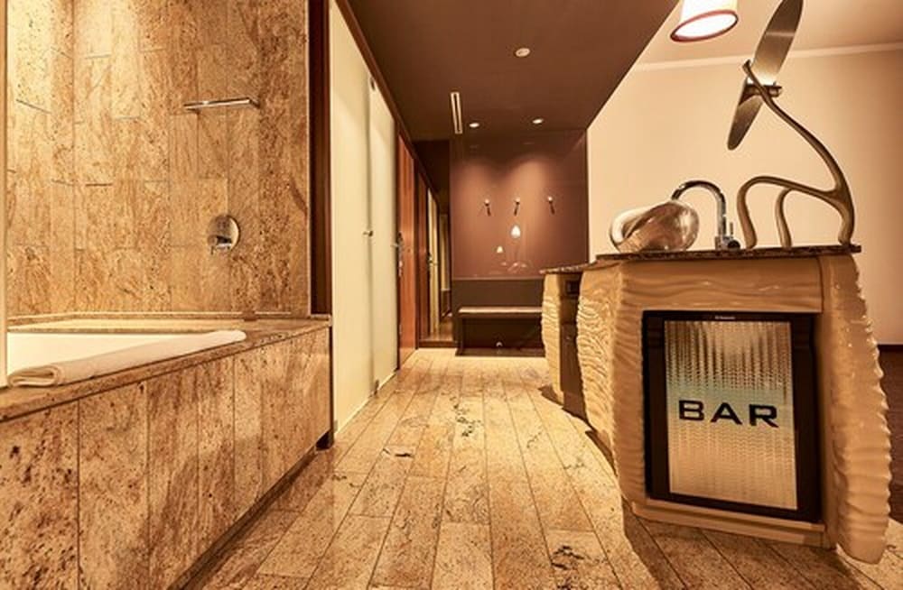 East Hotel Hamburg 6/69