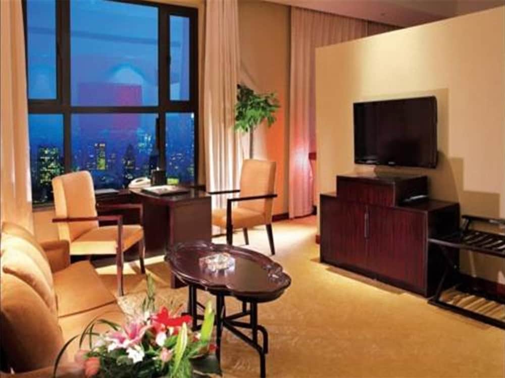Yuloon Hotel Shanghai 26/35
