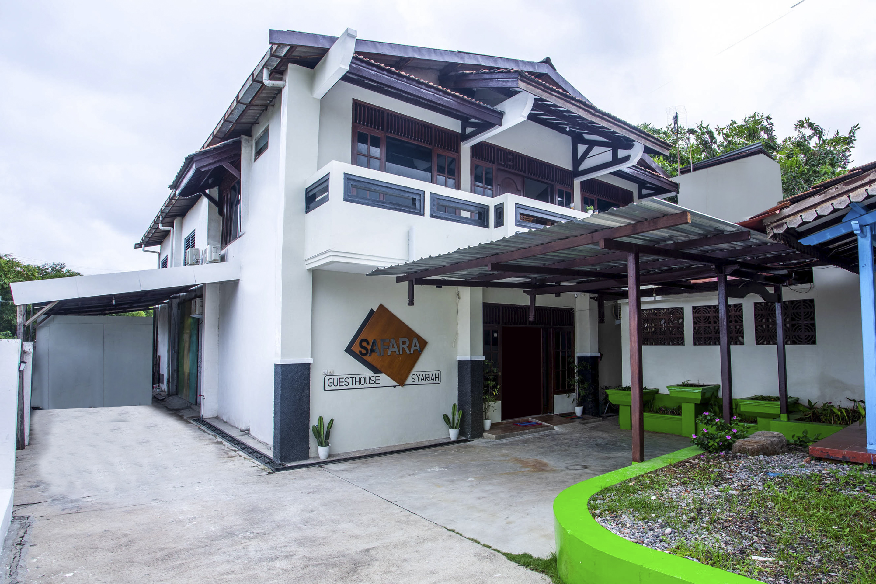 OYO 2409 Safara Guesthouse Syariah 2/16