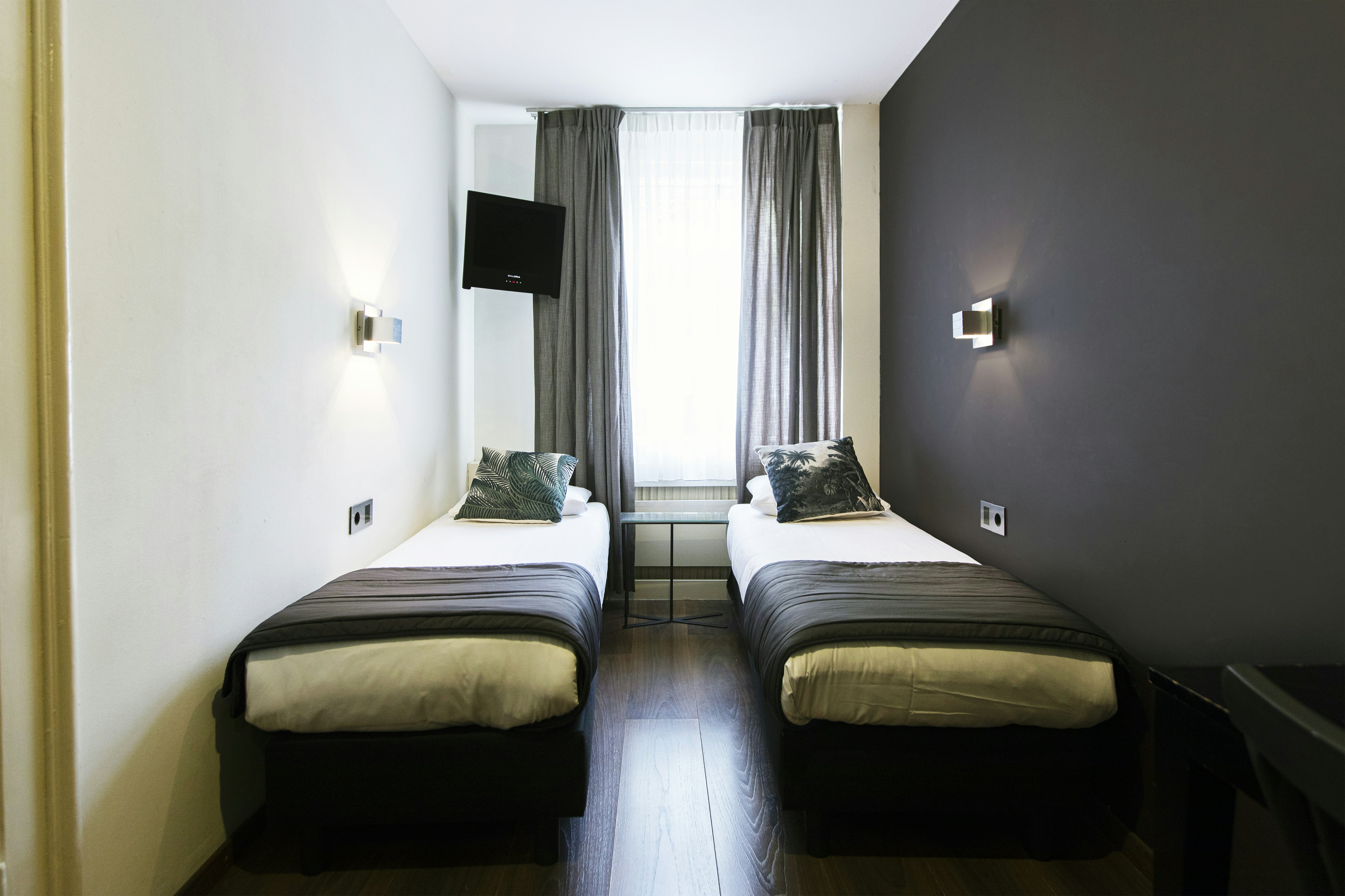 Quentin Canal House 21/50