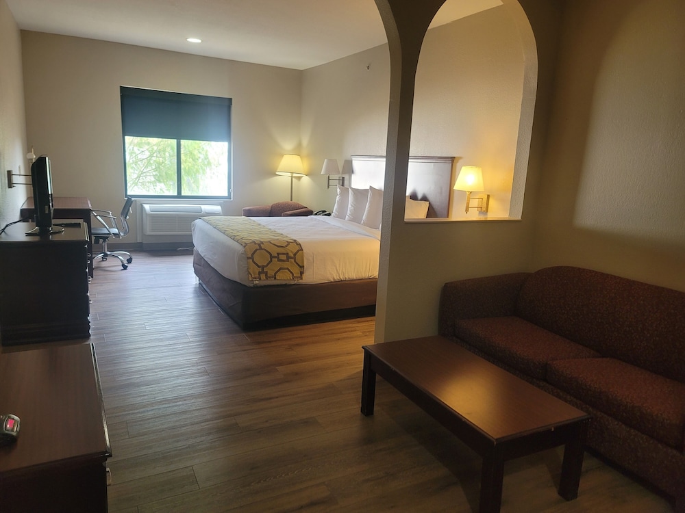 Baymont by Wyndham Houston Brookhollow 45/80