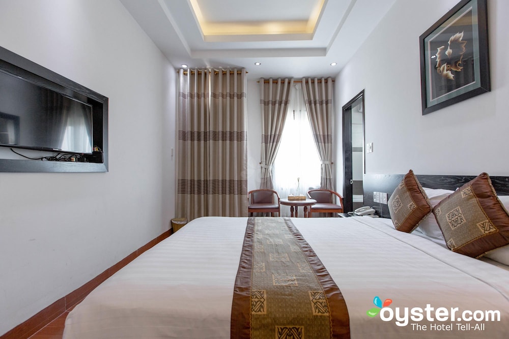 Golden Bell Homestay 12/57