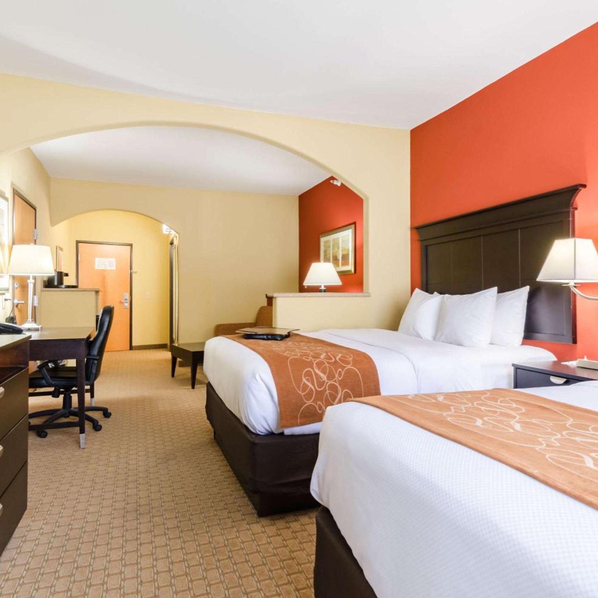 Suite, Queen Bed