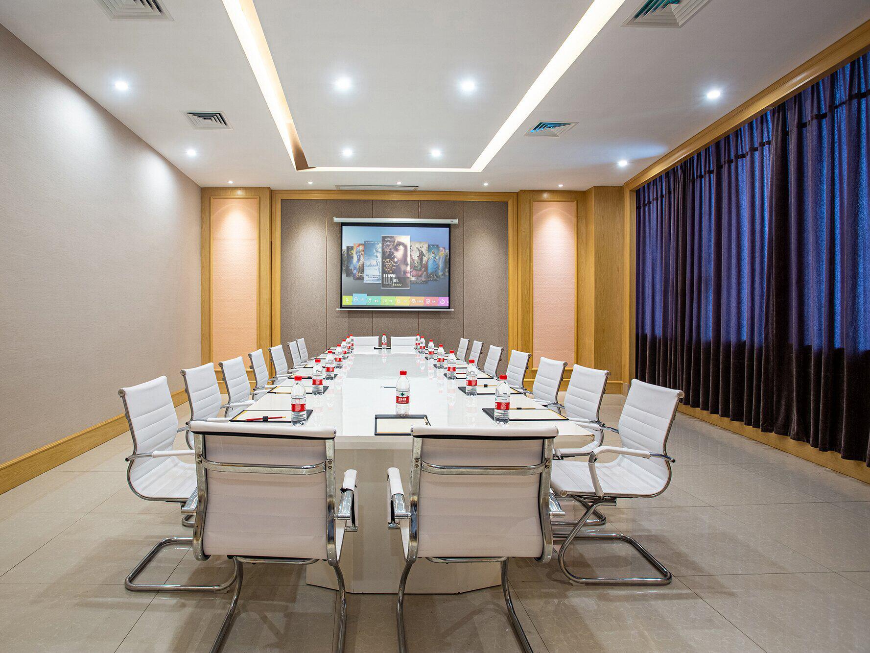 Vienna International Hotel(Dafang Branch) 39/43