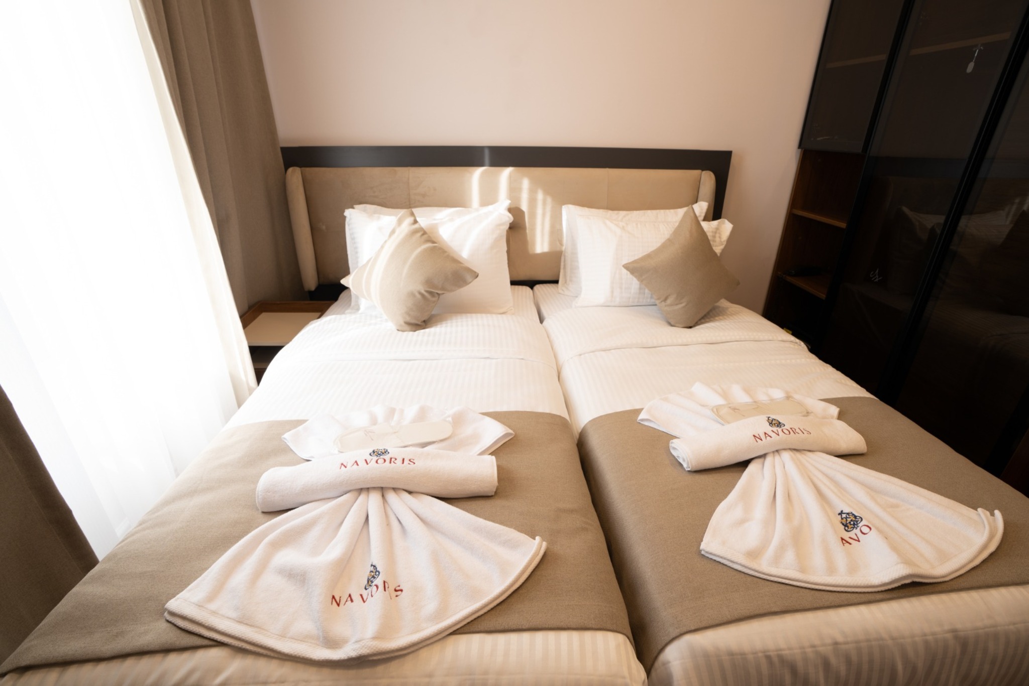 Room, Twin Beds
