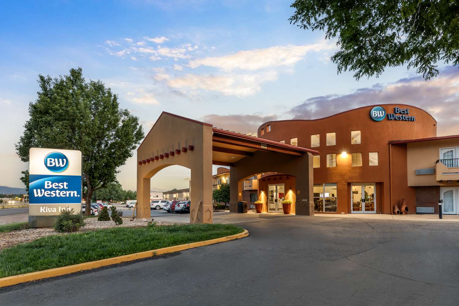 Best Western Kiva Inn 2/38