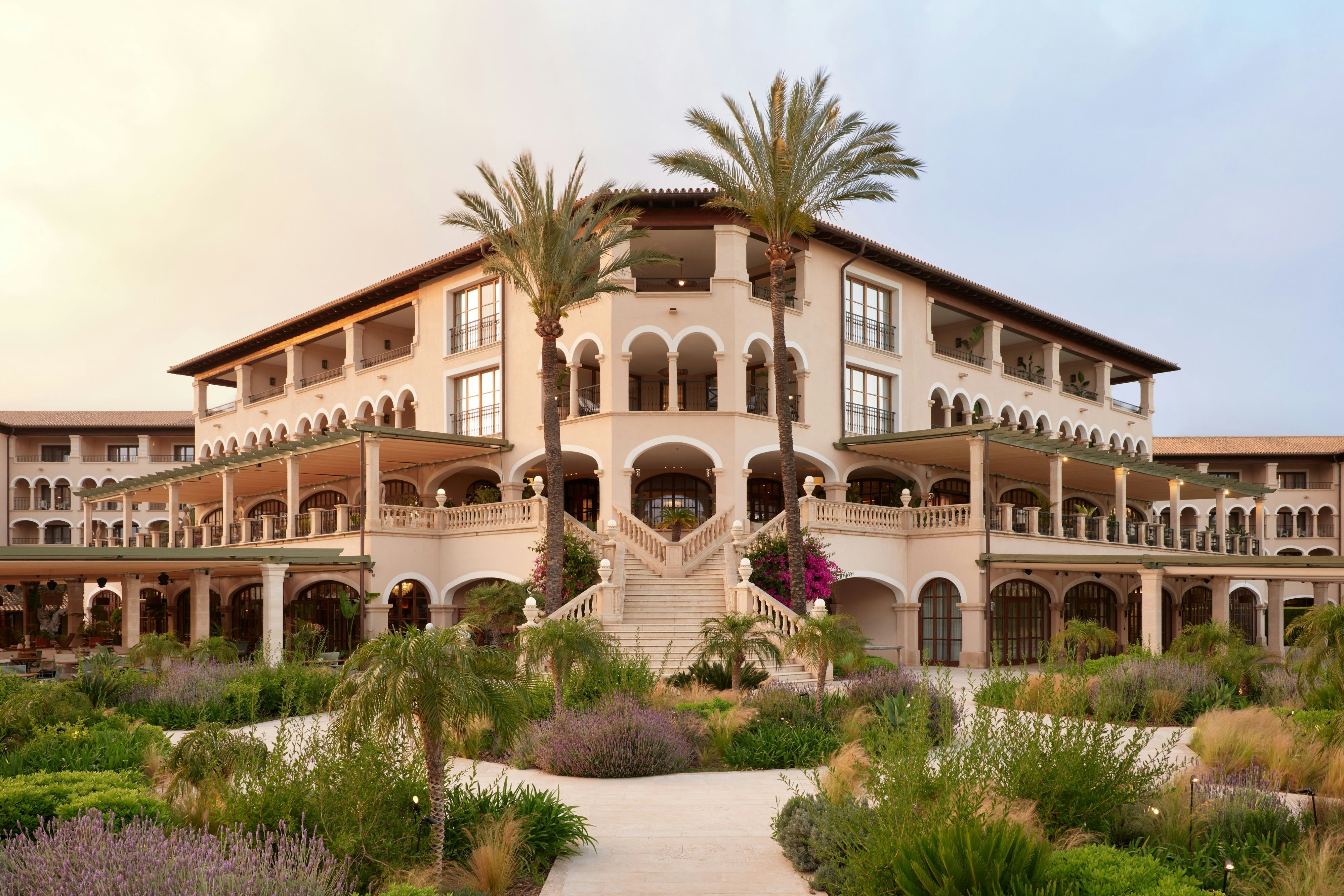 St Regis Mardavall Mallorca Resort 3/50