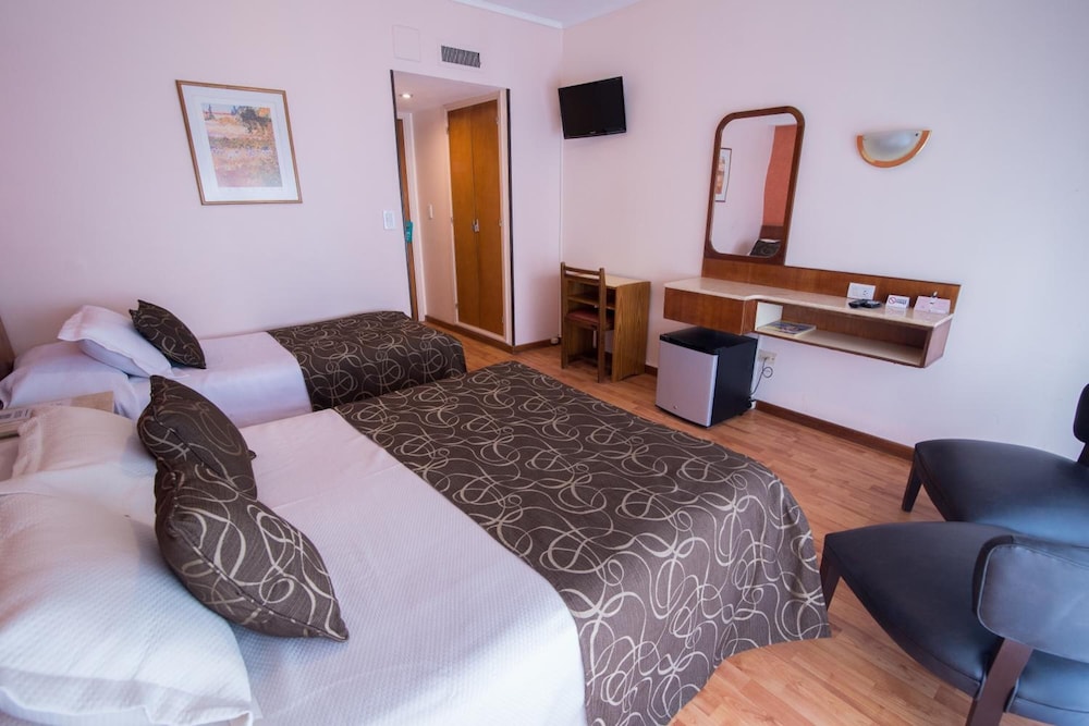 Gran Hotel Continental 17/50