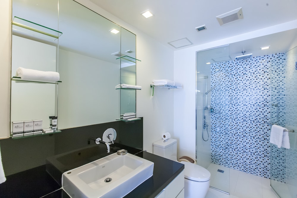 Oakwood Residence Sukhumvit 24 Bangkok 12/26