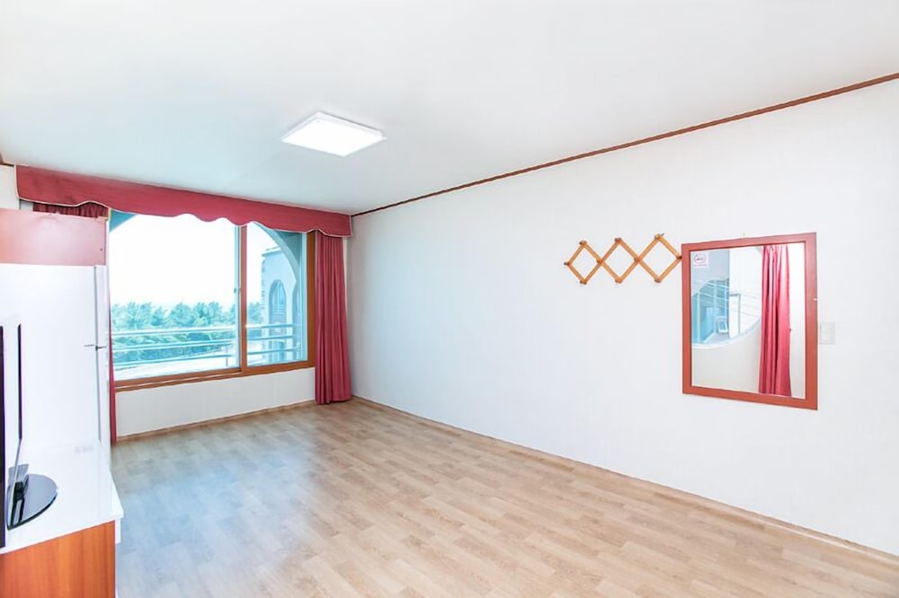 Mangsang East House 19/36