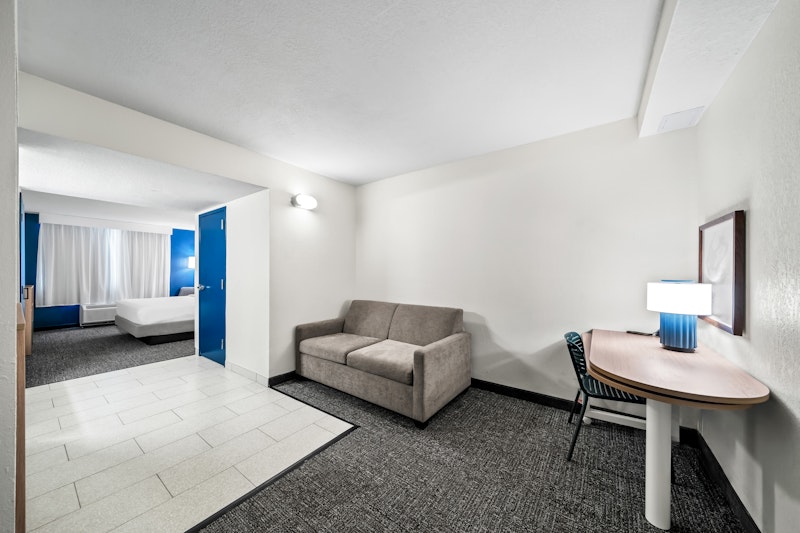 Spark by Hilton Orlando near Universal 11/21
