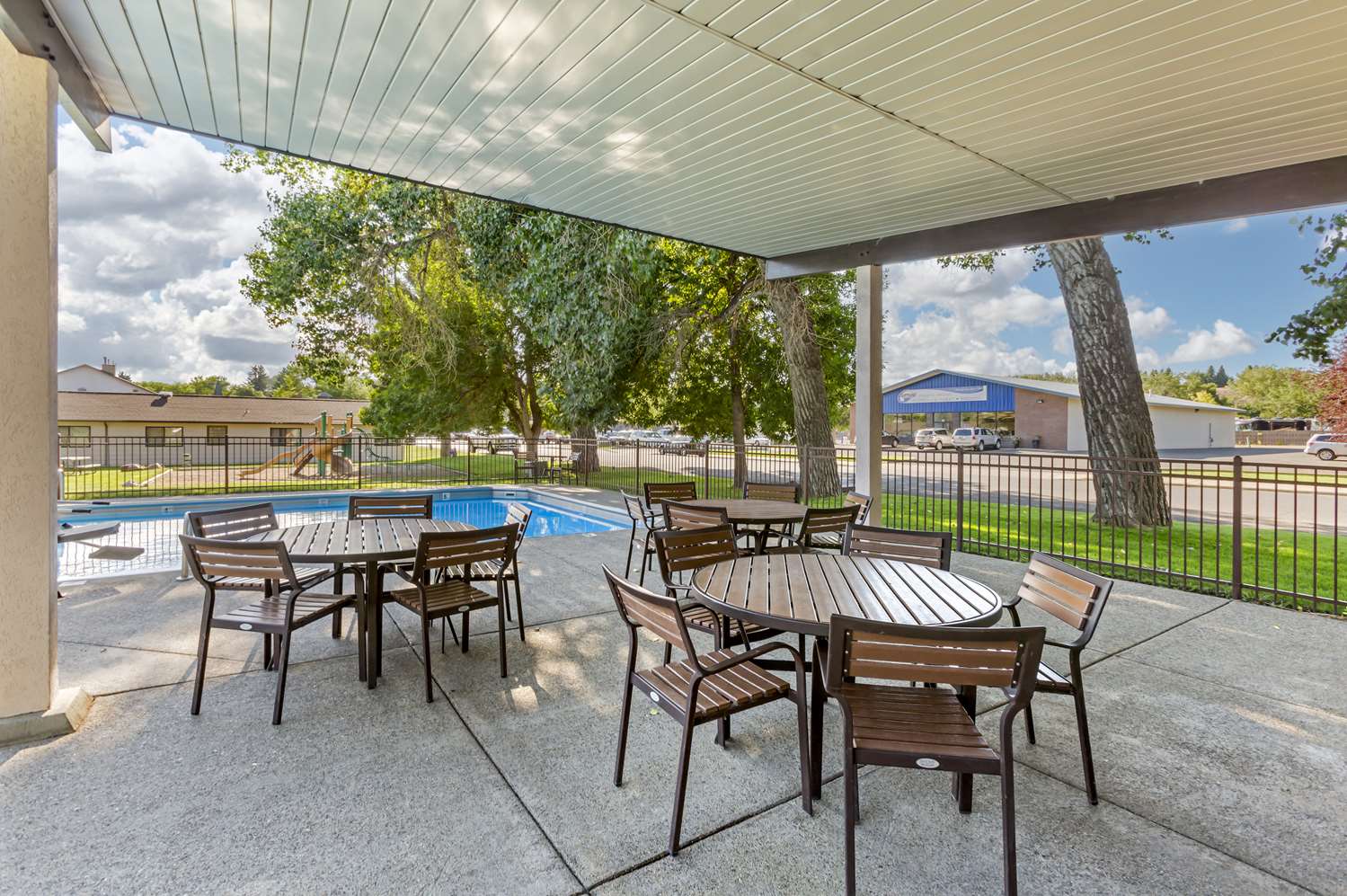 Best Western Sunset Inn 19/24