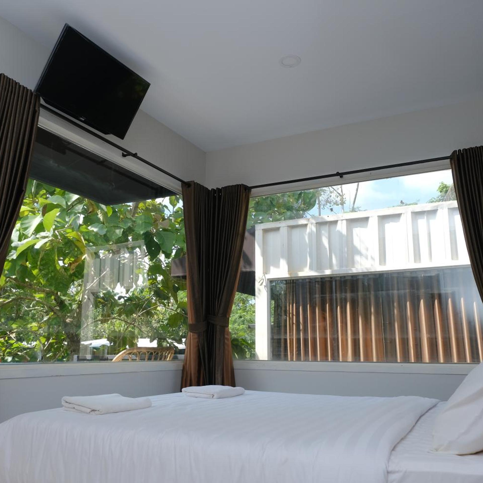 HAU Eco Lodges Citumang 15/50