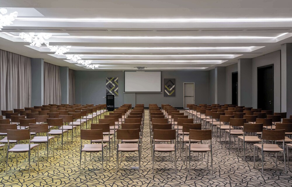 Radisson Blu Lagos Ikeja 63/74