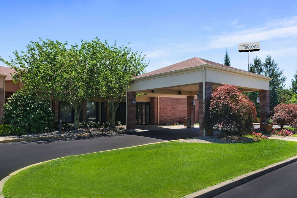 Sonesta Select Newport Middletown 3/46