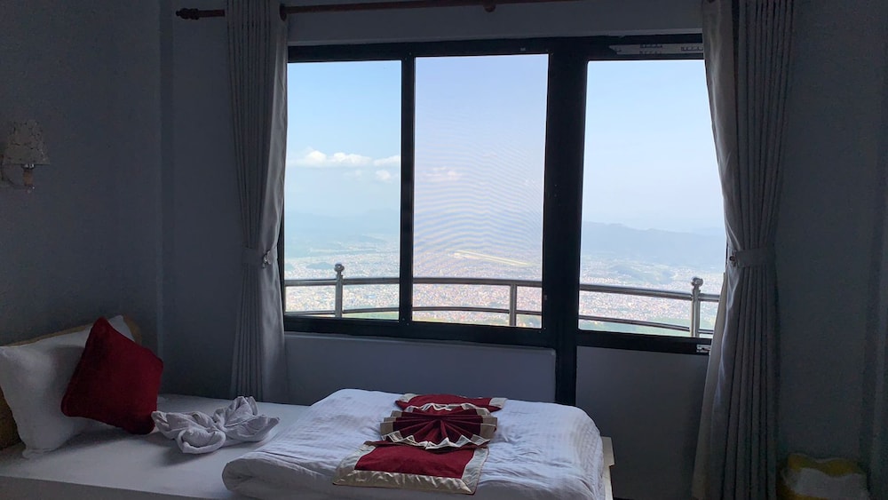 1 BEDROOM, DELUXE, DOUBLE BED, MOUNTAIN VIEW