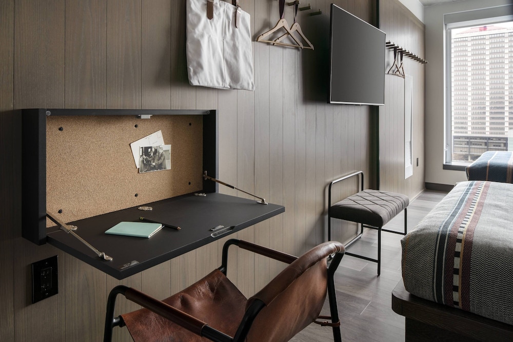 Moxy Louisville Downtown 45/61