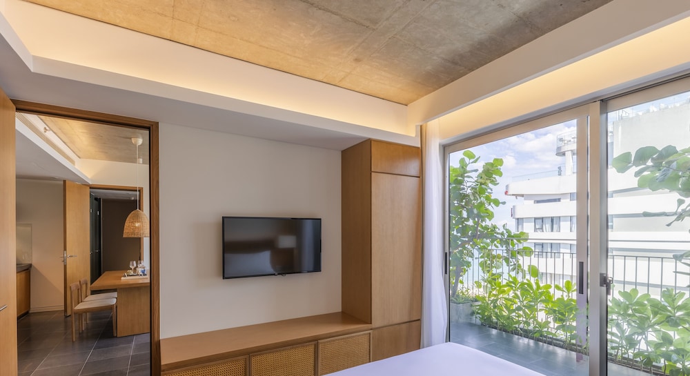 Chicland Da Nang Beach Hotel 45/72