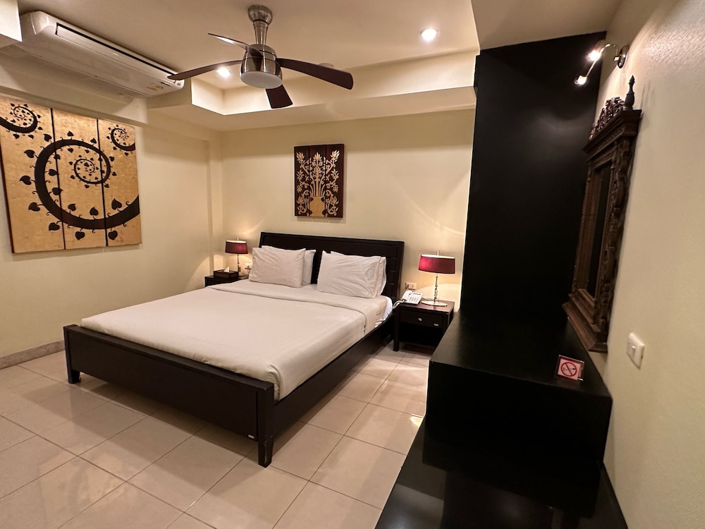 Copa Hotel 32/63