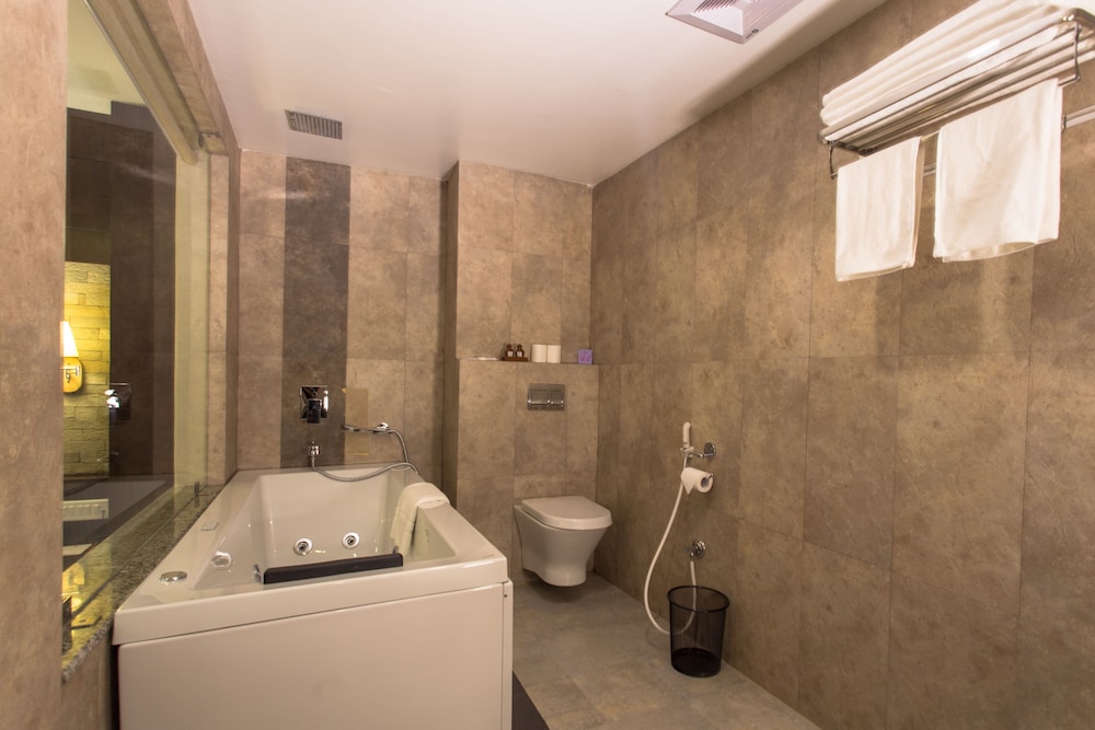 Bodhi Suites Boutique Hotel And Spa 22/67