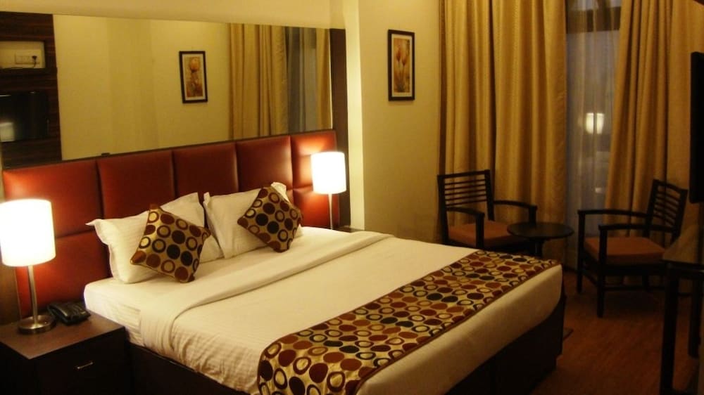 Ahuja Residency Gurgaon 25/50