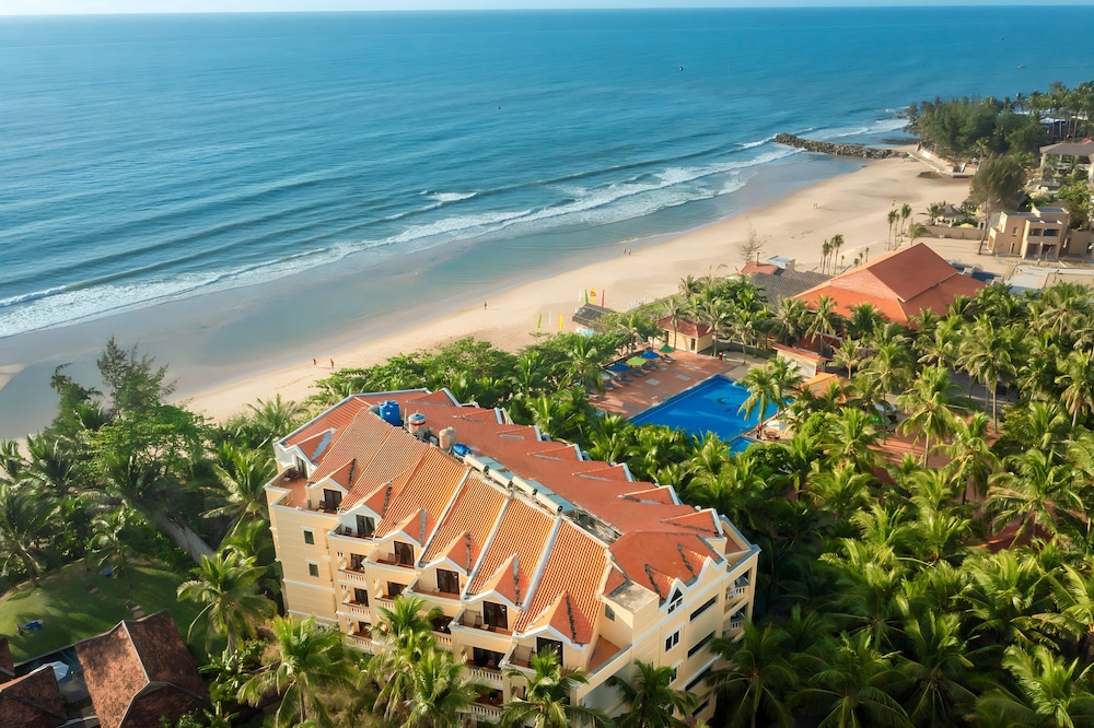 SEA LION BEACH RESORT AND SPA photo3