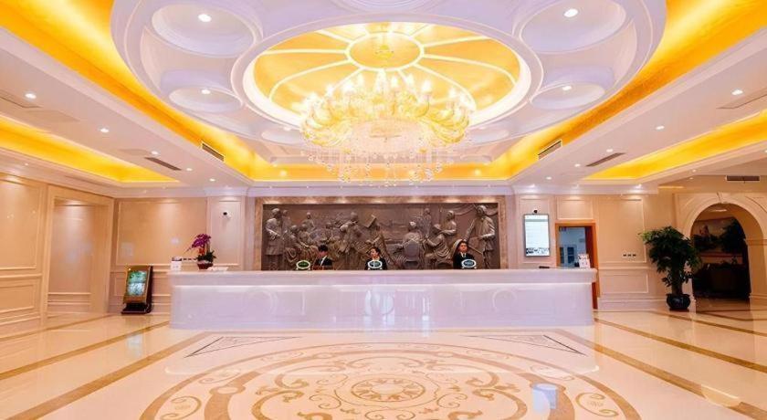 Vienna International Hotel (Shanghai Dishui Lake Lingang New City) 8/64
