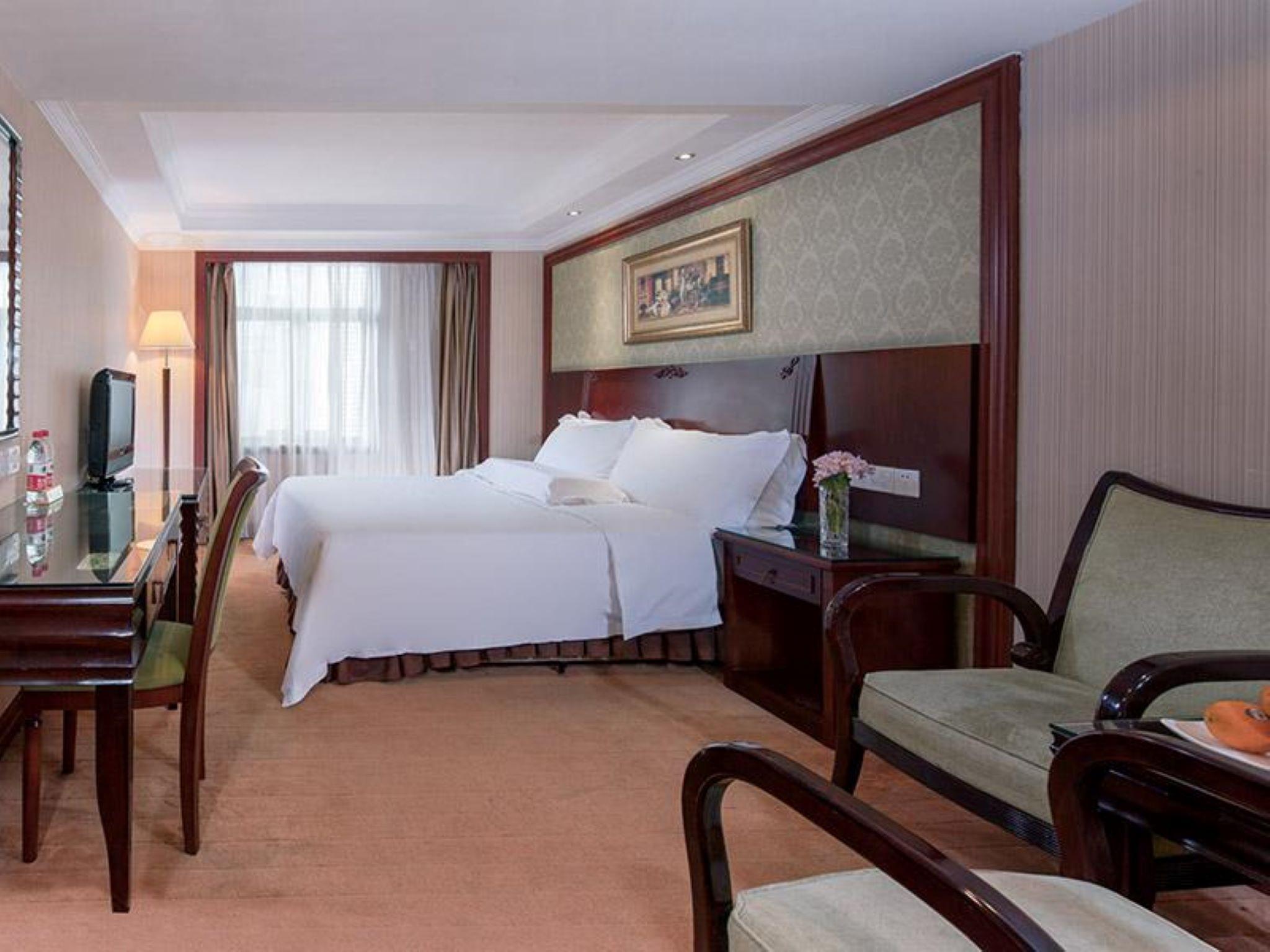 Vienna Hotel Huizhou Zhongkai Avenue 26/48