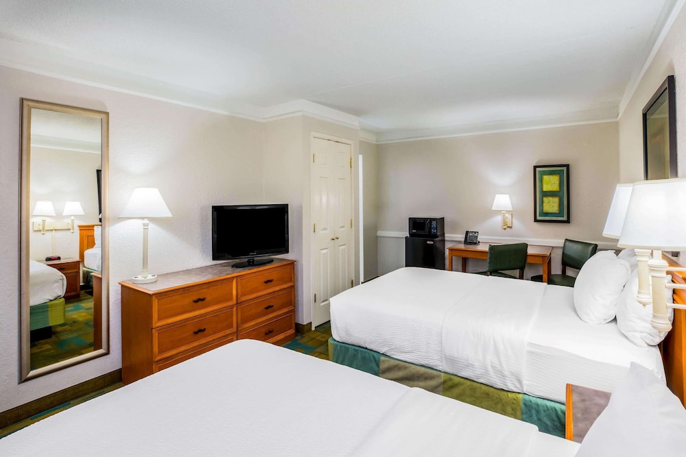 La Quinta Inn Lufkin 16/49