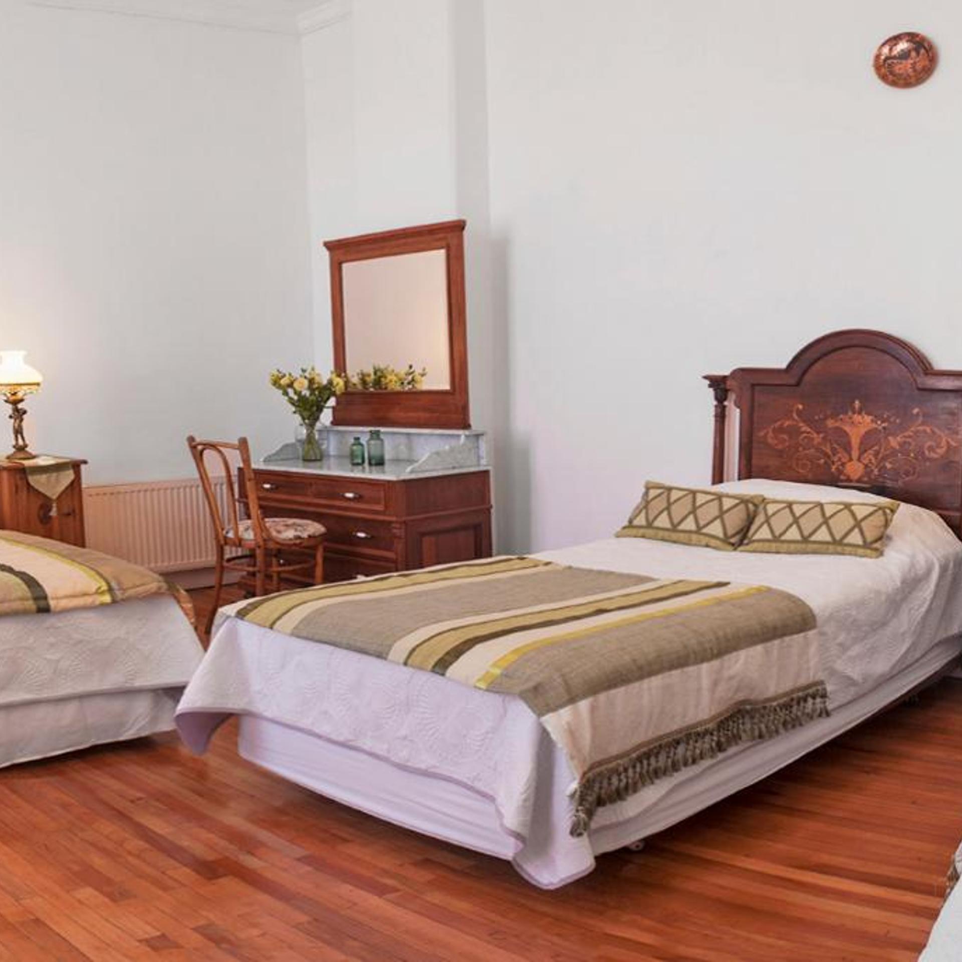 Somerscales Hotel Boutique 12/48