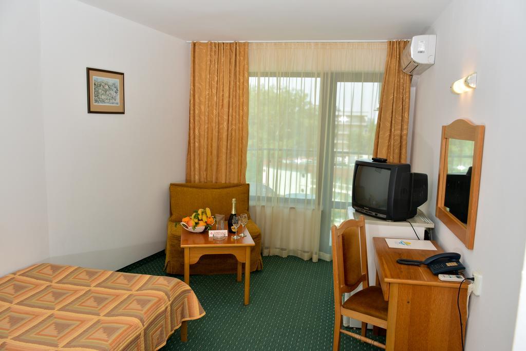 Hotel Slavyanski 16/21
