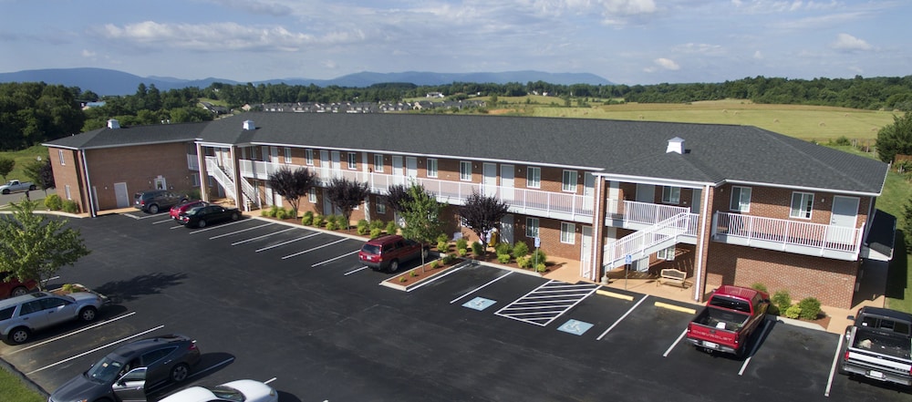 Affordable Corporate Suites of Waynesboro 52/60