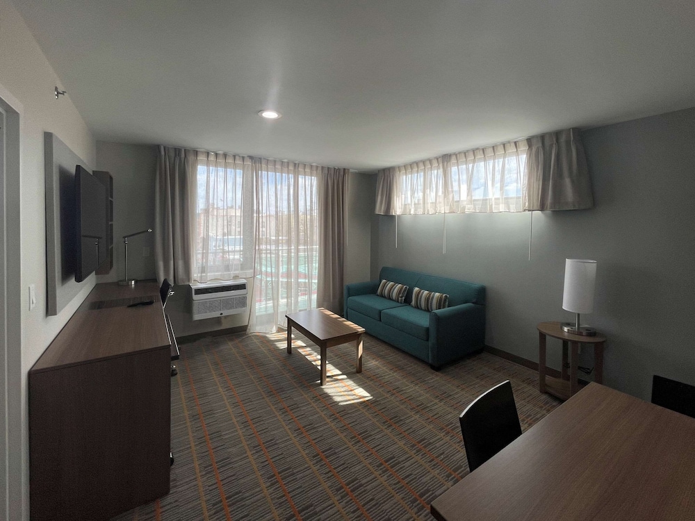 MainStay Suites Bronx - Belmont 43/61
