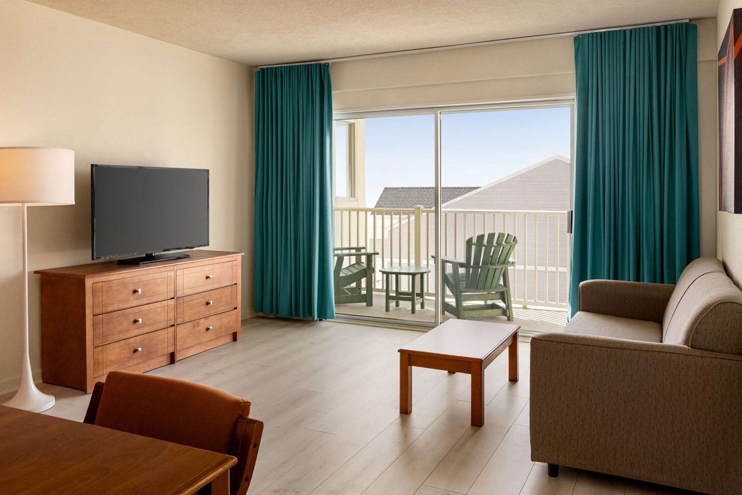 Howard Johnson By Wyndham Ocean City Oceanfront 26/50