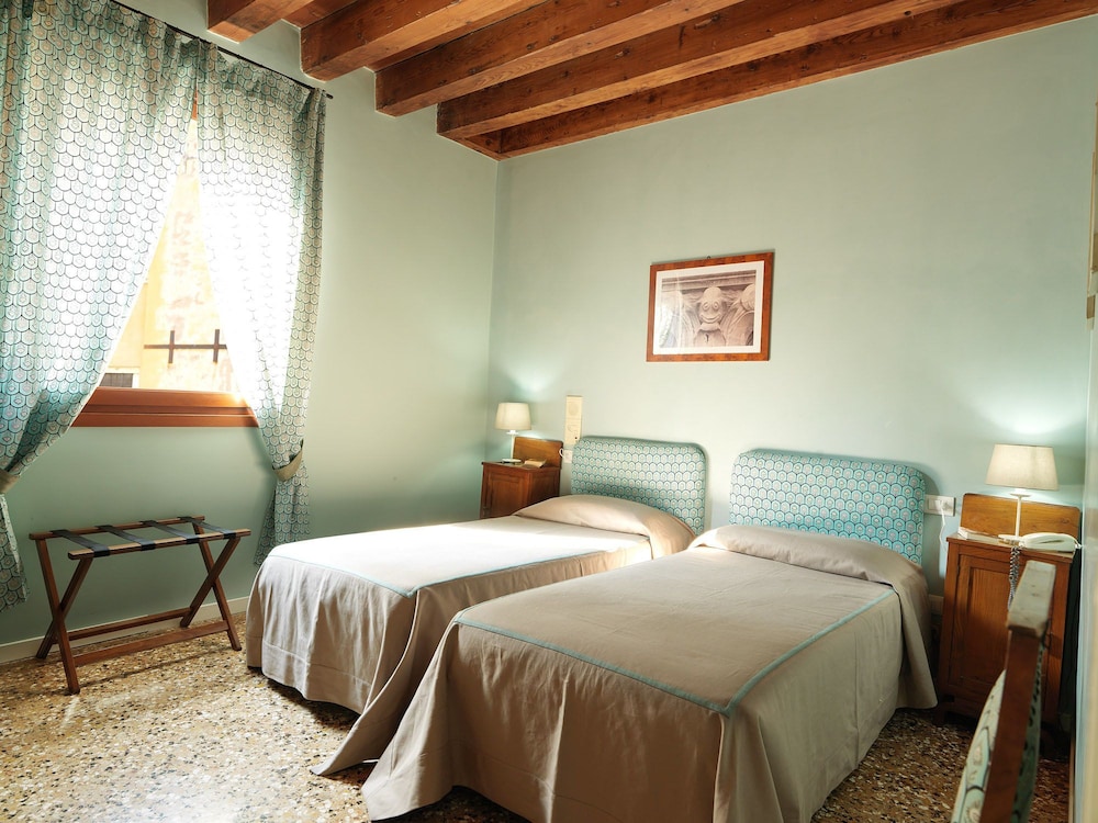 Locanda Ai Santi Apostoli 13/50